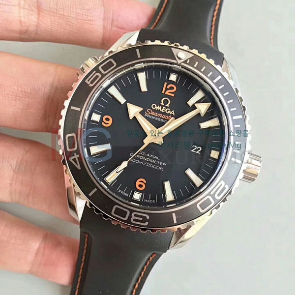 ް ð  ǰð ECS002229-2