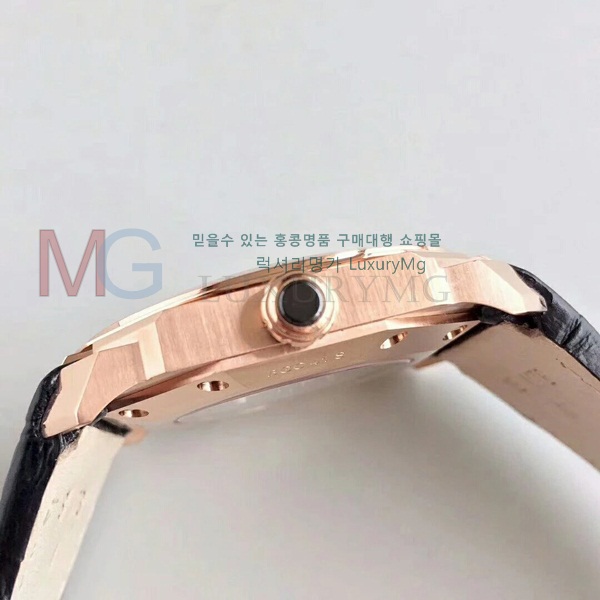 Ż Ұ ð ECS002797