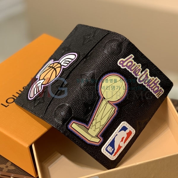 ̺ NBA  ų M80615-A-1