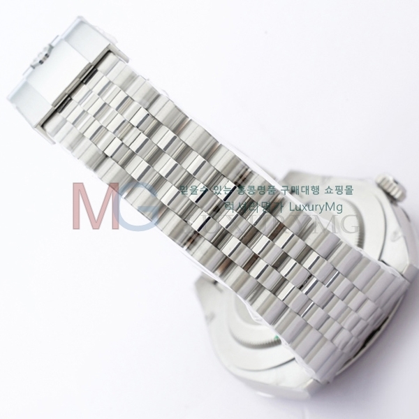 η  ð RM32300-3