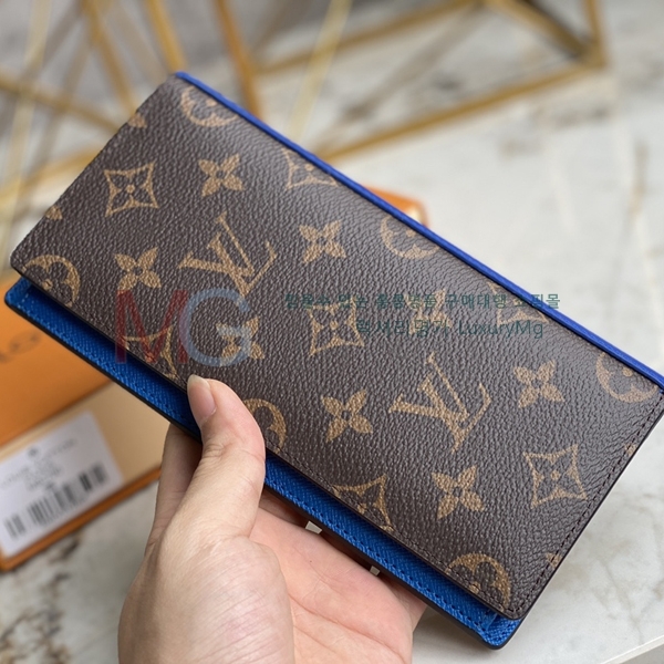 ̺ ¥   M80790-A-1