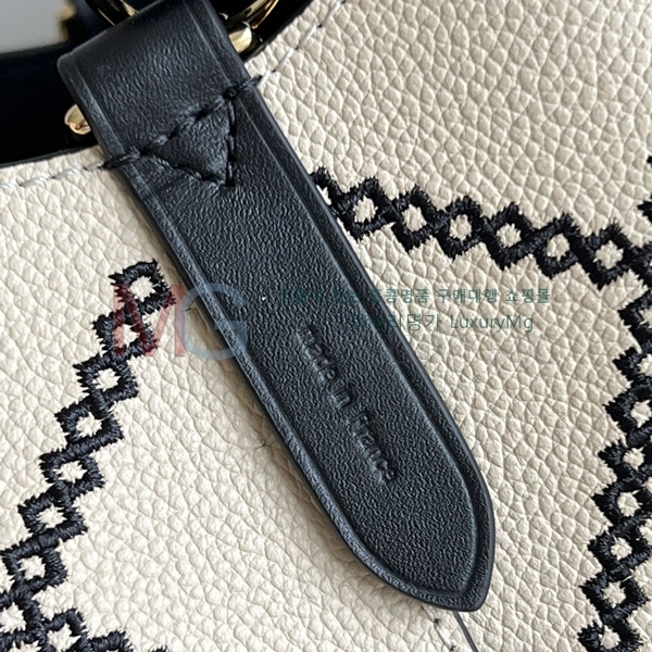 ̺ ׿뿡 BB Ϲ M46023