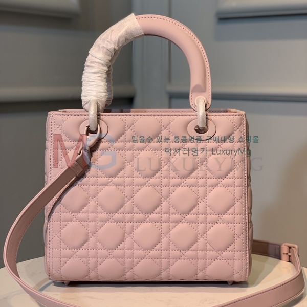  ̴ ̵ M0565-A-8