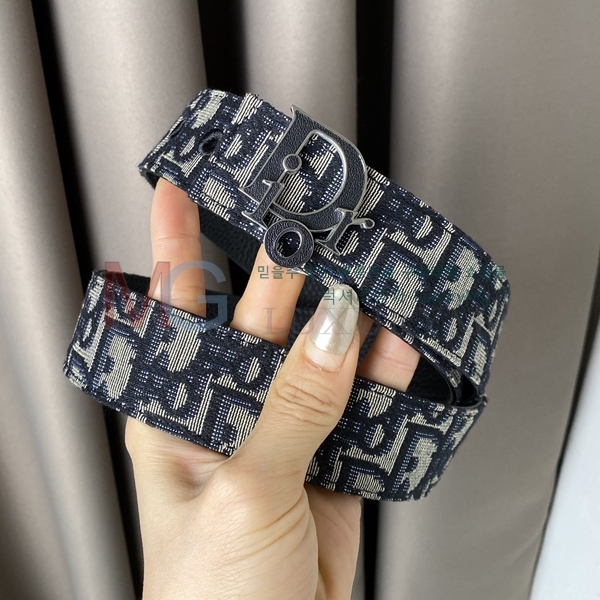   Ʈ DR688216-1 (3.5cm)