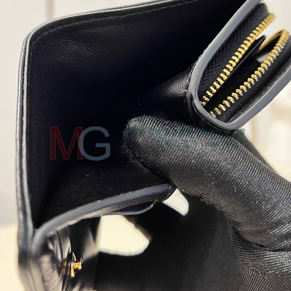 ̺    M81599