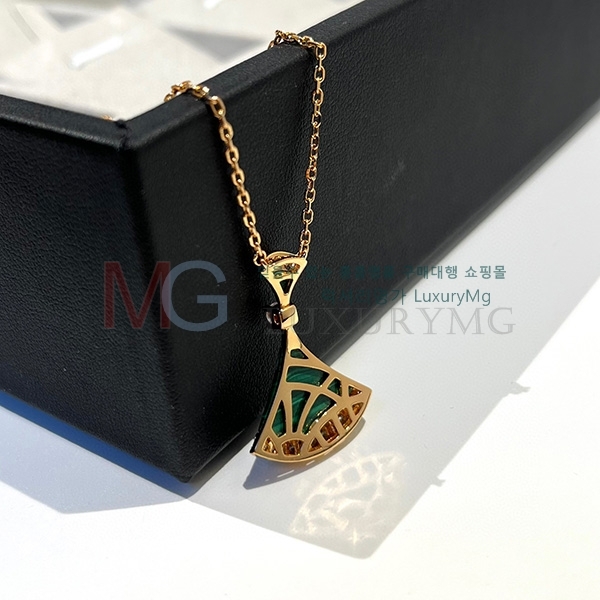 Ұ  B500361-2