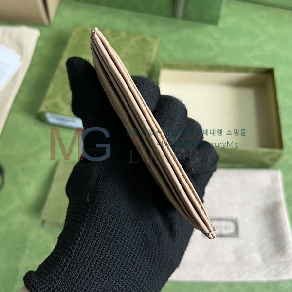  GG  ī 443127-101