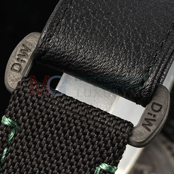 η DiW ð V223771-5 40MM