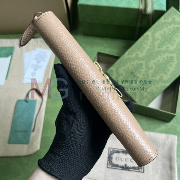  ͷŷ G    750458-A-3