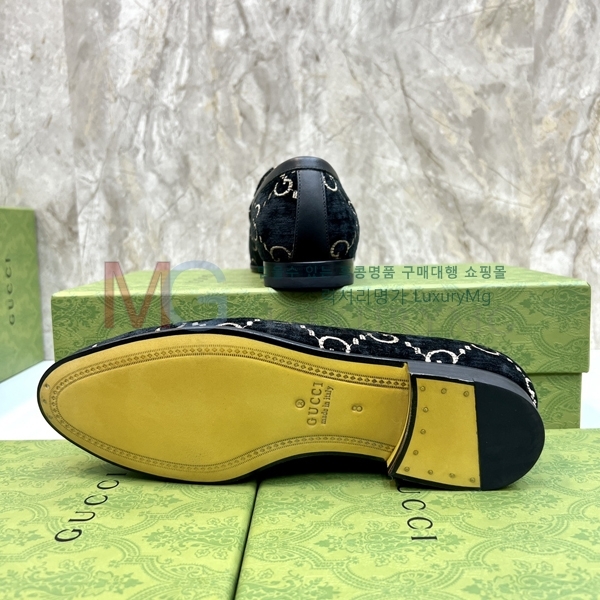  屸 GK504411-9