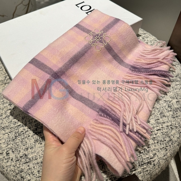 ο ÷ LA65070-2