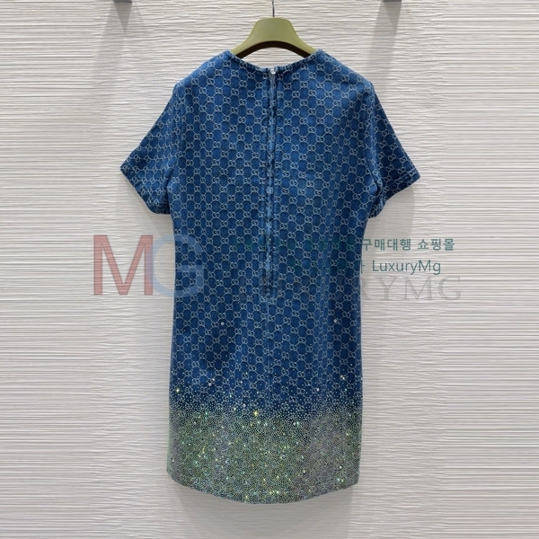   ǽ 20D25221536