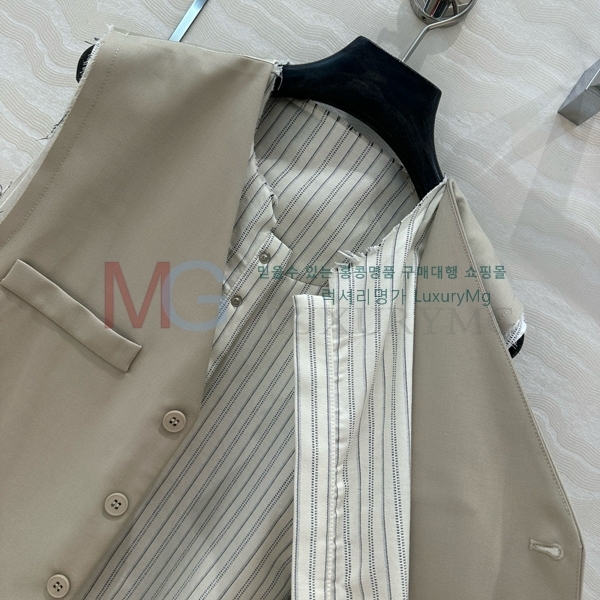   μҸ  MJ2532944-1