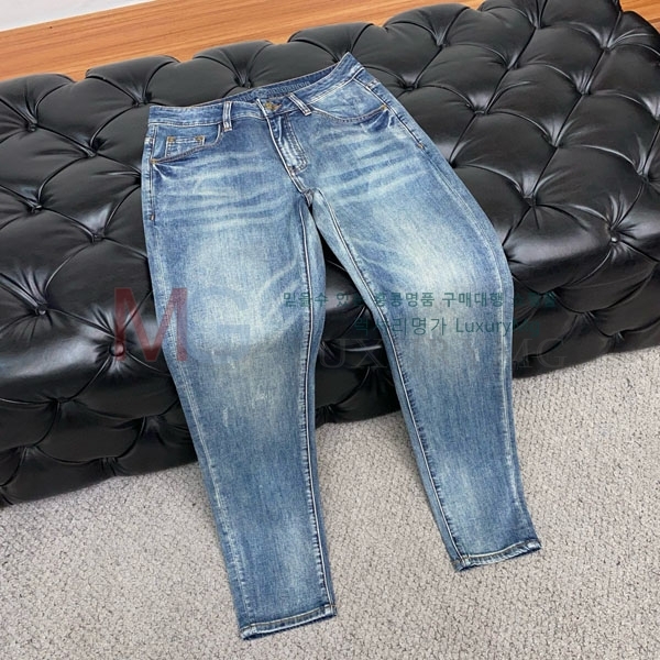 ü  û 2F603320