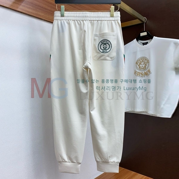    2GU8040123