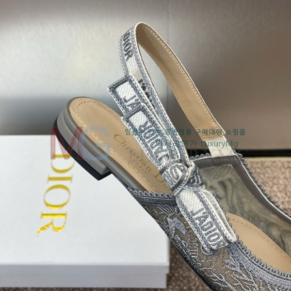   ÷ 3D2R60992