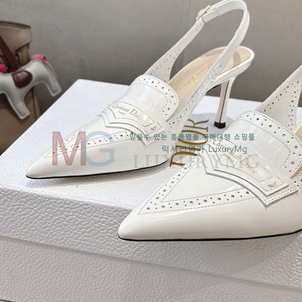     3D2R605569-1