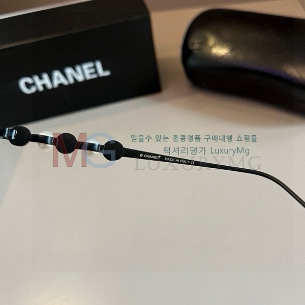  ۶ 2CC63381-2