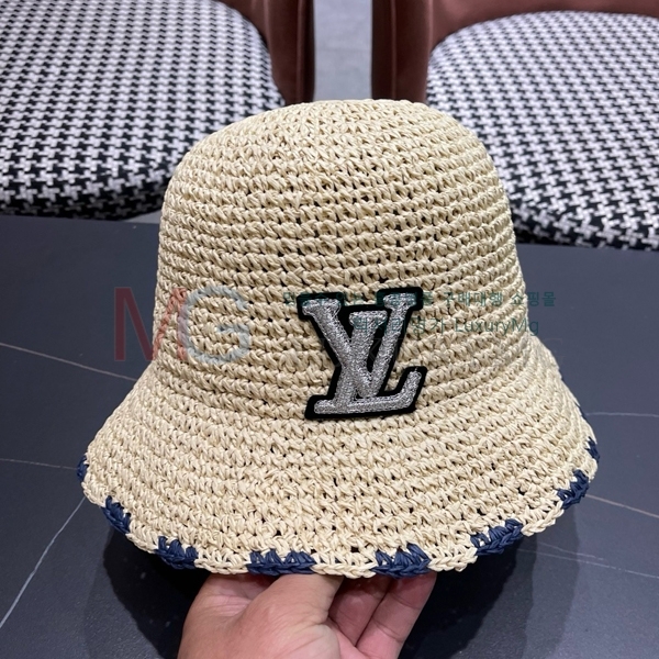 ̺  LV68851-3