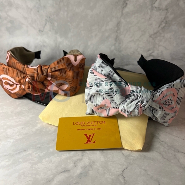̺  LV9082657