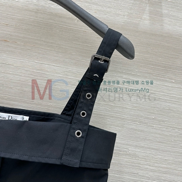     DR4953641-2