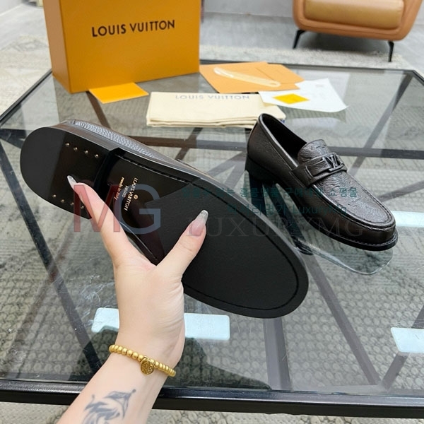 ̺   LV288038-3