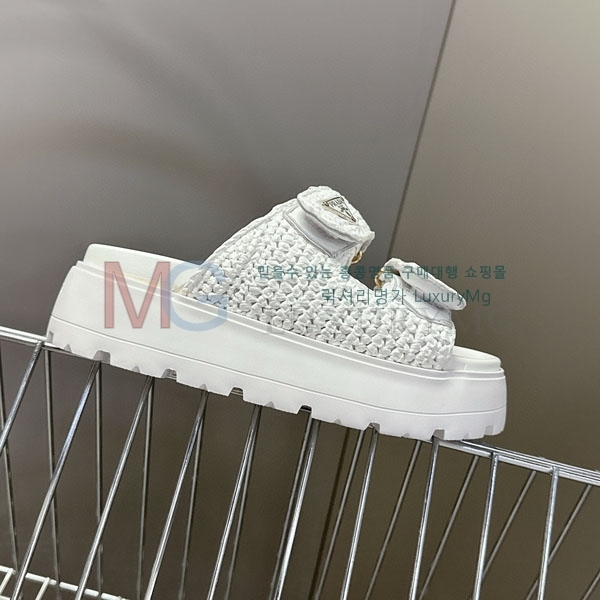   9PA8990557-2