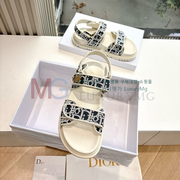   DI650033
