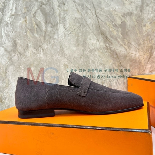 ޽  屸 HE501884