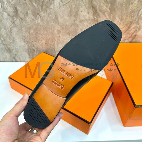 ޽  屸 HE501884-4