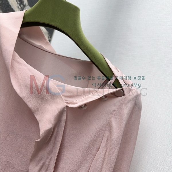    GU696639-2