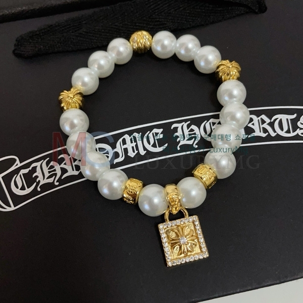 ũ  CH556033666