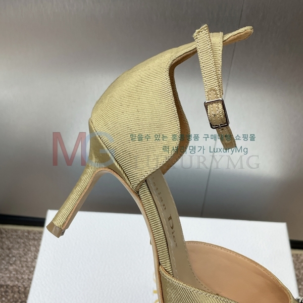  ̵ DI654823-4 (7cm)
