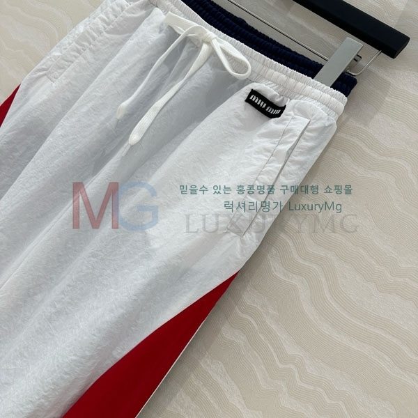  ̿̿  MU2532353-1