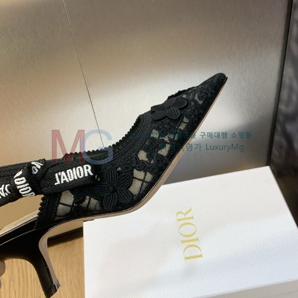   ̵  DI27004-1