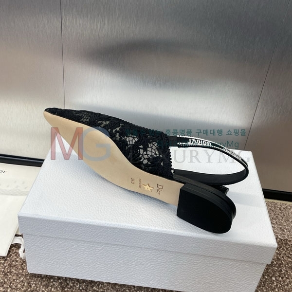   ÷  DI27010