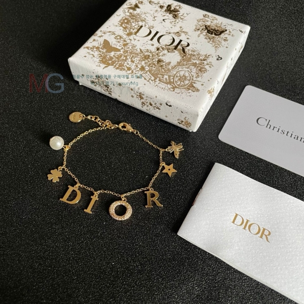   DR330601