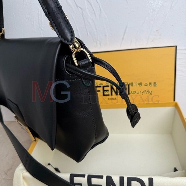    ̵ F8833-1