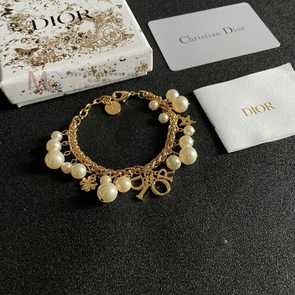   DR330602