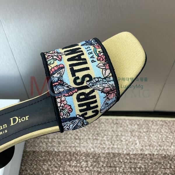    DR911233-7