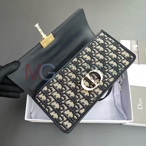  30 Montaigne ž ڵ M9601-51