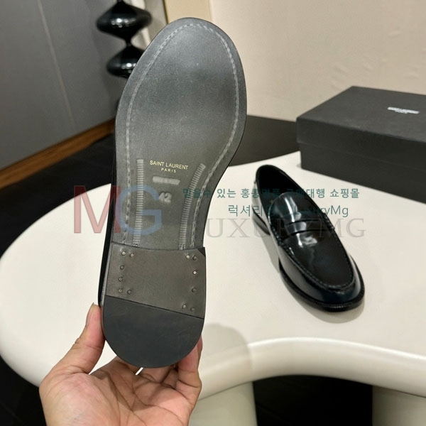 ζ   YSL56033-1
