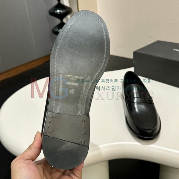 ζ   YSL56033-2