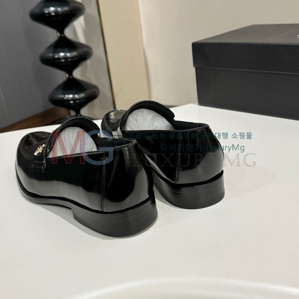 ζ   YSL6622110