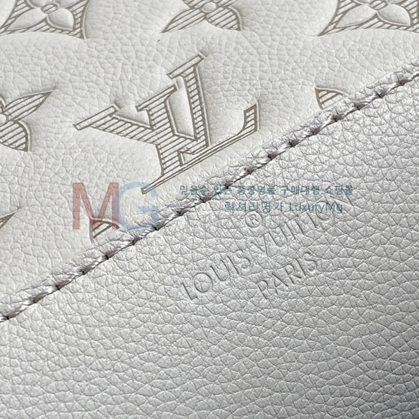 ̺   M14916