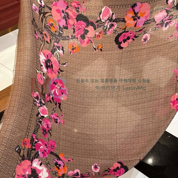  ÷/ī GG550676