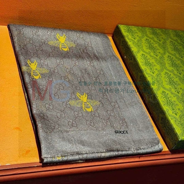 ÷/ī GG550671