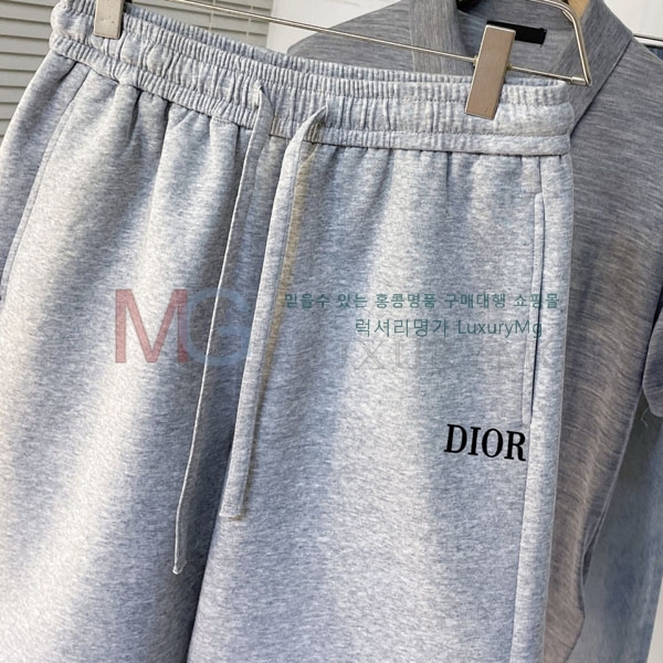   ݹ D20041687