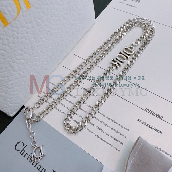   G12238729