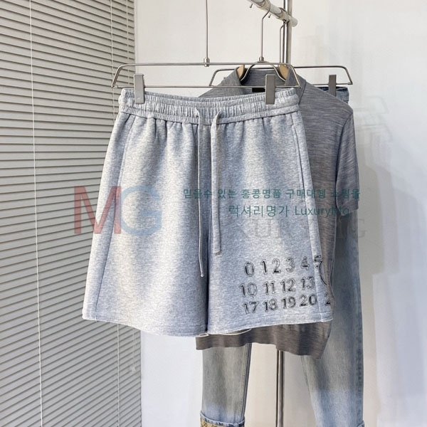   ݹ MM8632702-1